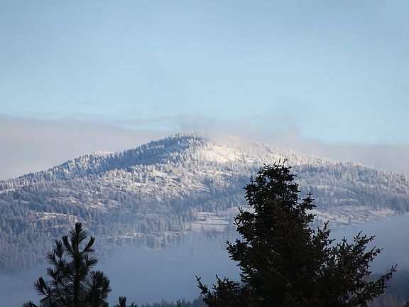 Looking towards Dominion Mtn