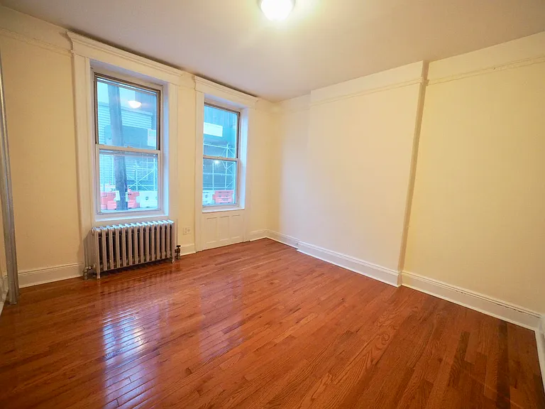 34-27 37th St #1D — Photo 5