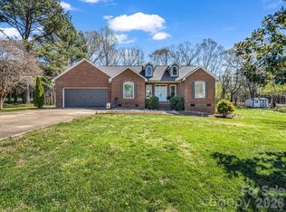 121 Keen Dr, Shelby, NC 28152