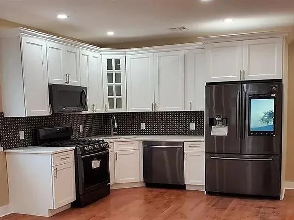 9 Boland St Floor 1, Jersey City, NJ 07306