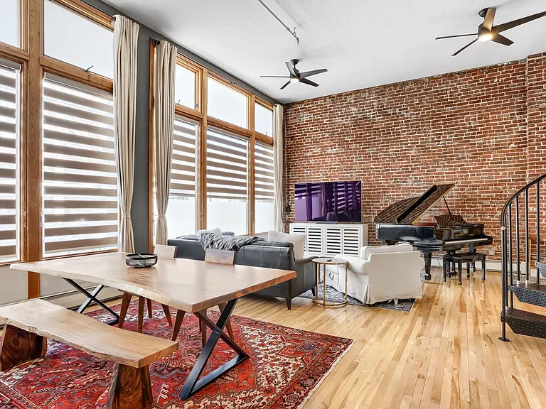 2560 Blake St #101 — Photo 11