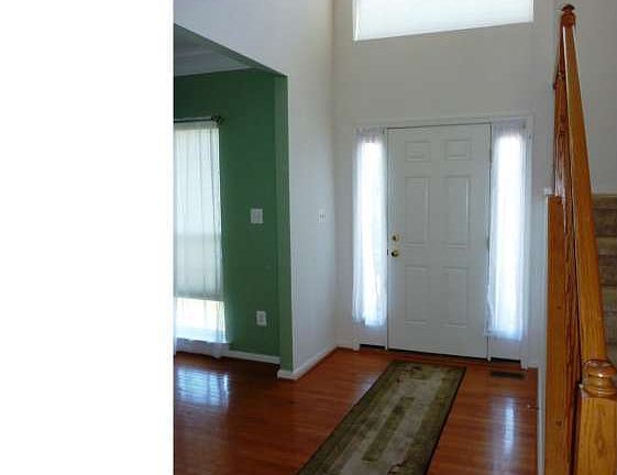 2nd image of 75 Saundra St