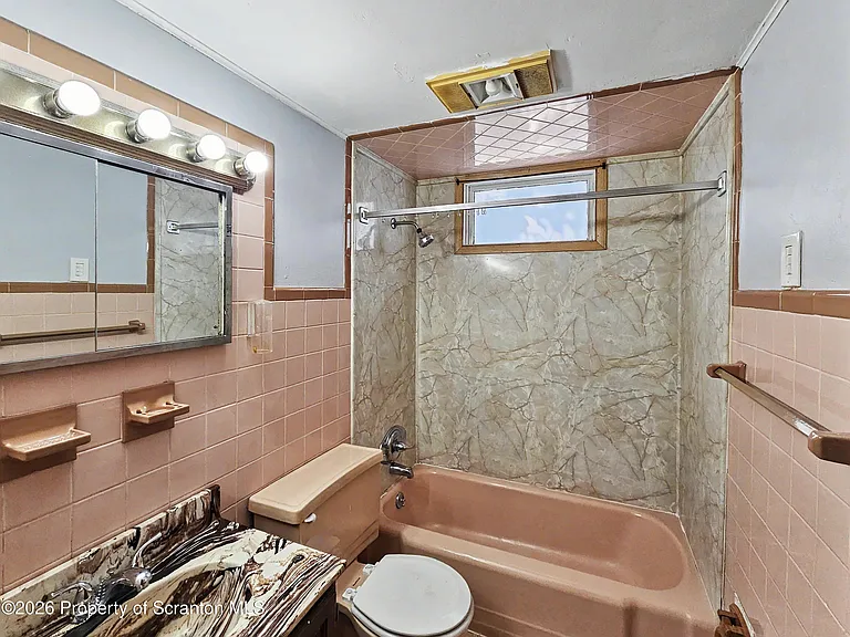 92 Fallbrook 1st Blvd #1ST FL — Photo 6