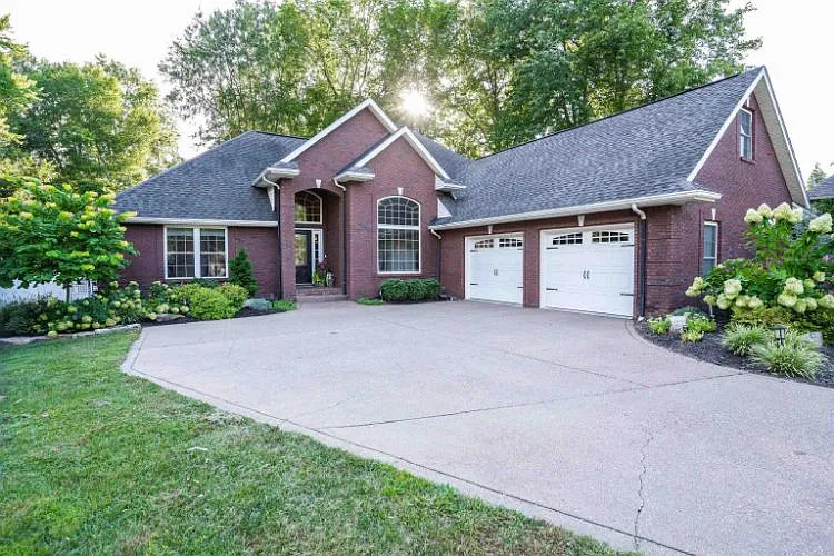 2311 Sagewood Ct photo 1