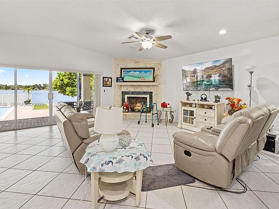 3rd image of 19310 SW 88th Ct