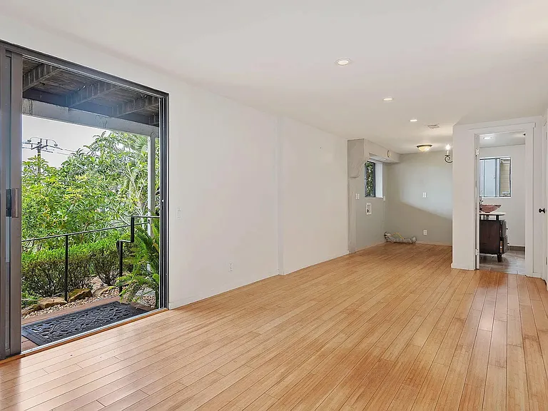 1810 Grand Ave — Photo 14