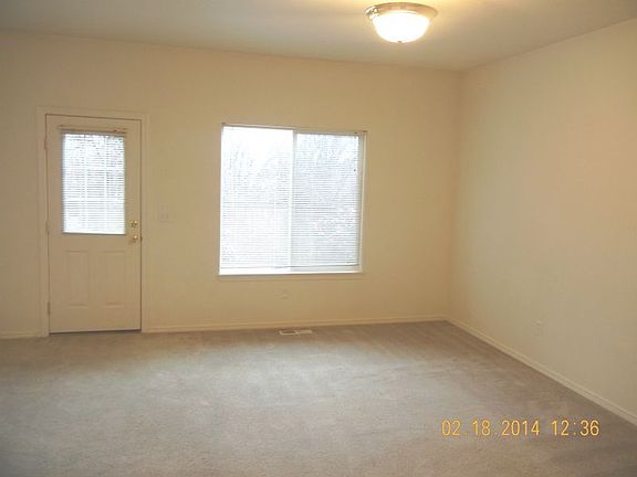 2nd image of 9500 NE 20th Pl