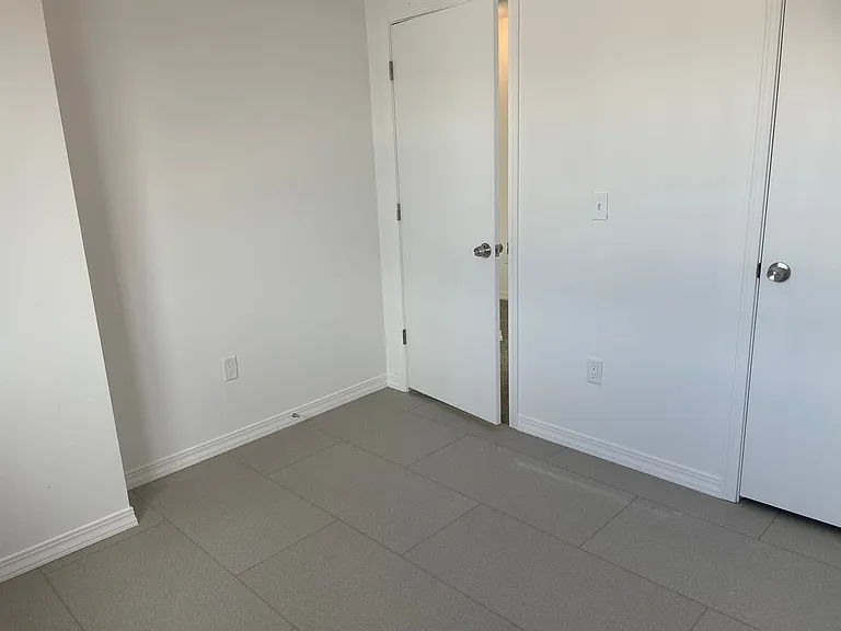 715 3rd Ave NE — Photo 9