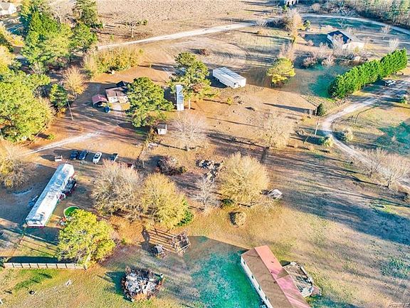 3rd image of 7840 Doniwood Acres Dr