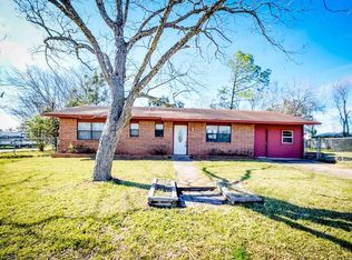 502 Ash St, Smithville, TX 78957