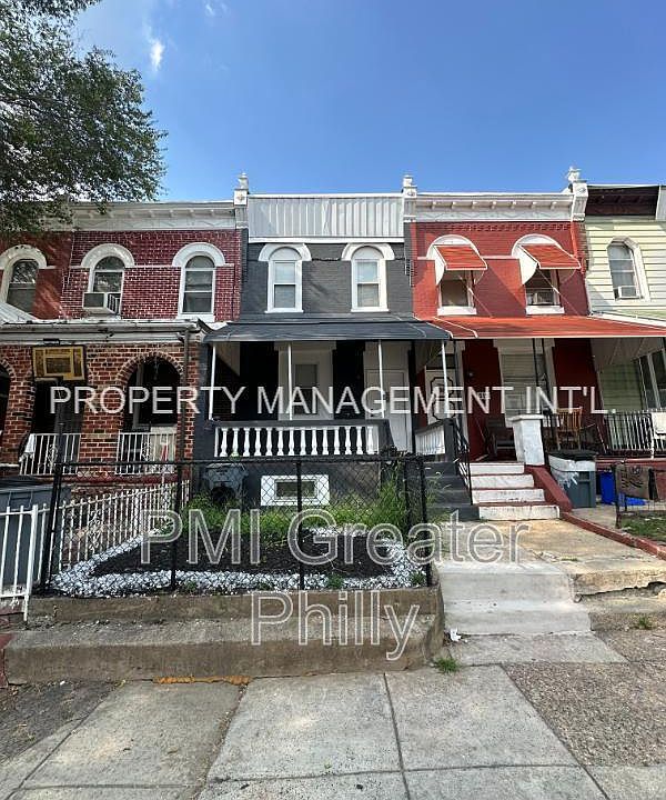 1st image of 521 W Westmoreland St Floor 2