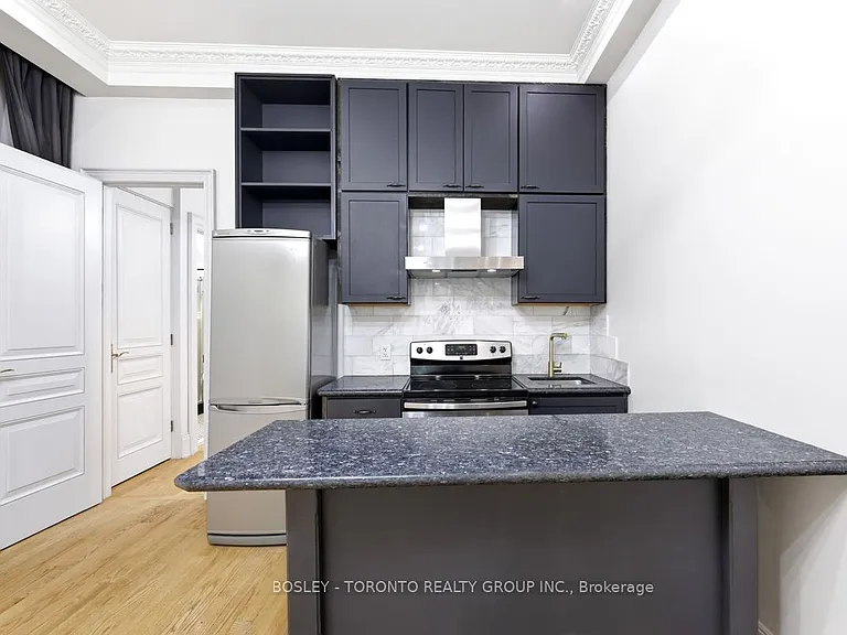 21 Lansdowne Ave #1 — Photo 8