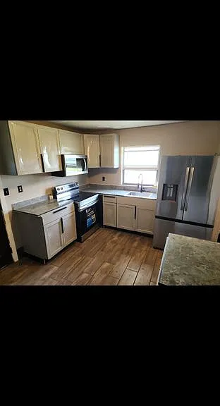 700 Martin Luther King Jr Blvd — Photo 4