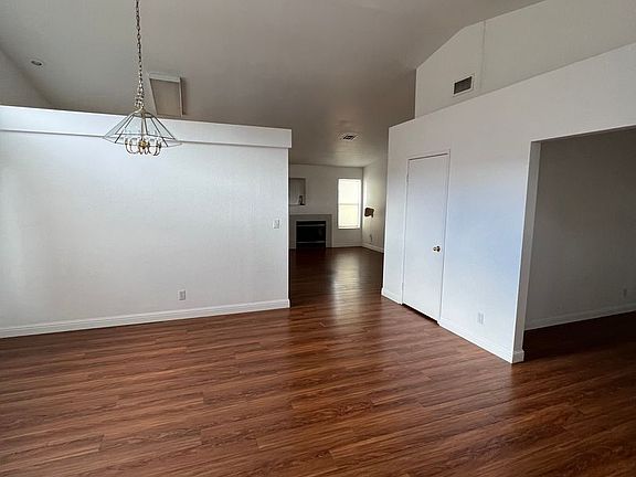 5th image of 5911 Golden Sunset Ct