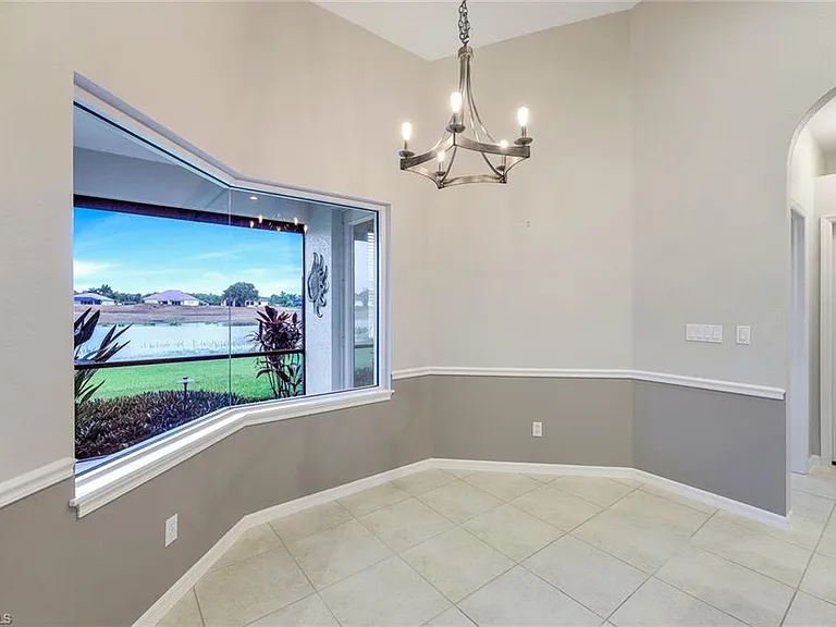 18025 Greenwood Dr — Photo 12