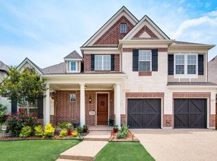 908 Southern Hills Way, Aubrey, TX 76227