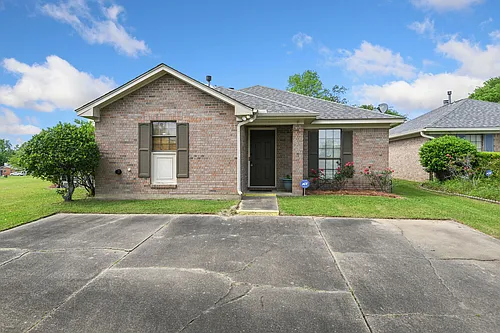 6001 Arbor Glen Dr Photo 1
