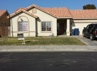 1668 San Ramon Ln, Los Banos, CA 93635