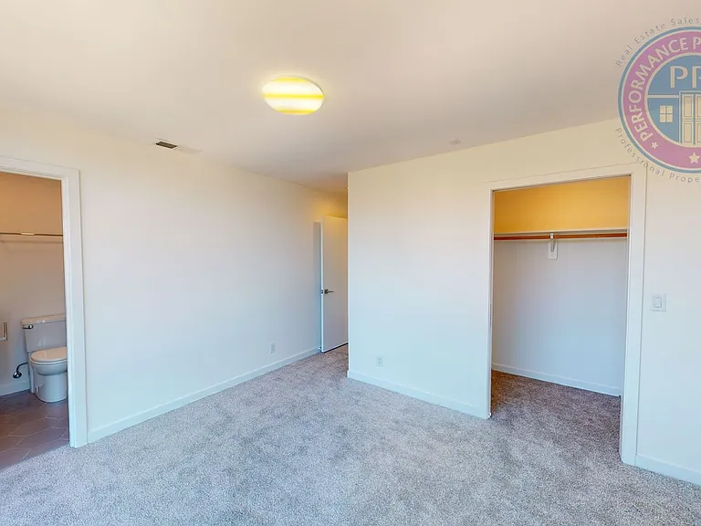 1010 SE 42nd Ave #&-4204 — Photo 20