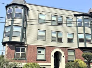 504 E Republican St #103-W, Seattle, WA 98102