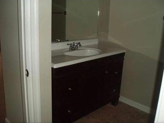 4th image of 3505 E Fairmont Place & 3507