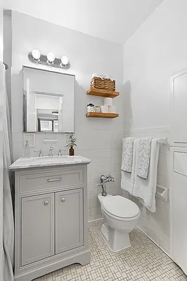 Sold by Compass | media 5