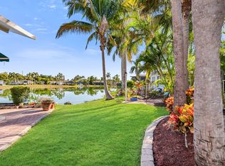 1113 Diamond Lake Cir, Naples, FL 34114