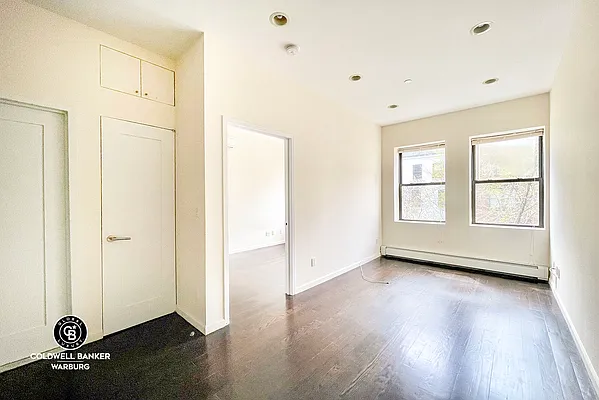 Rented by Warburg | media 1