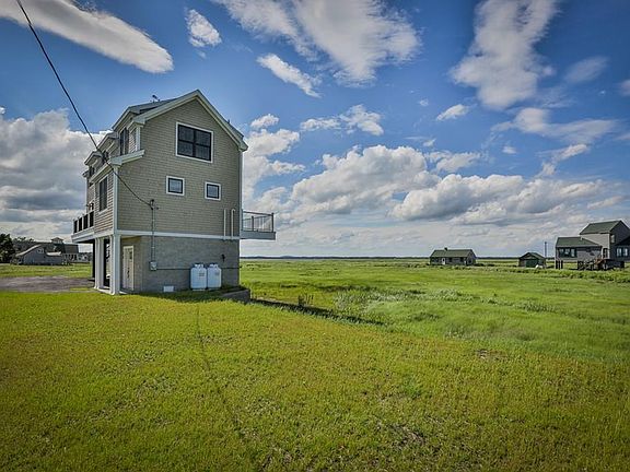 3rd image of 65 Plum Island Tpke #65