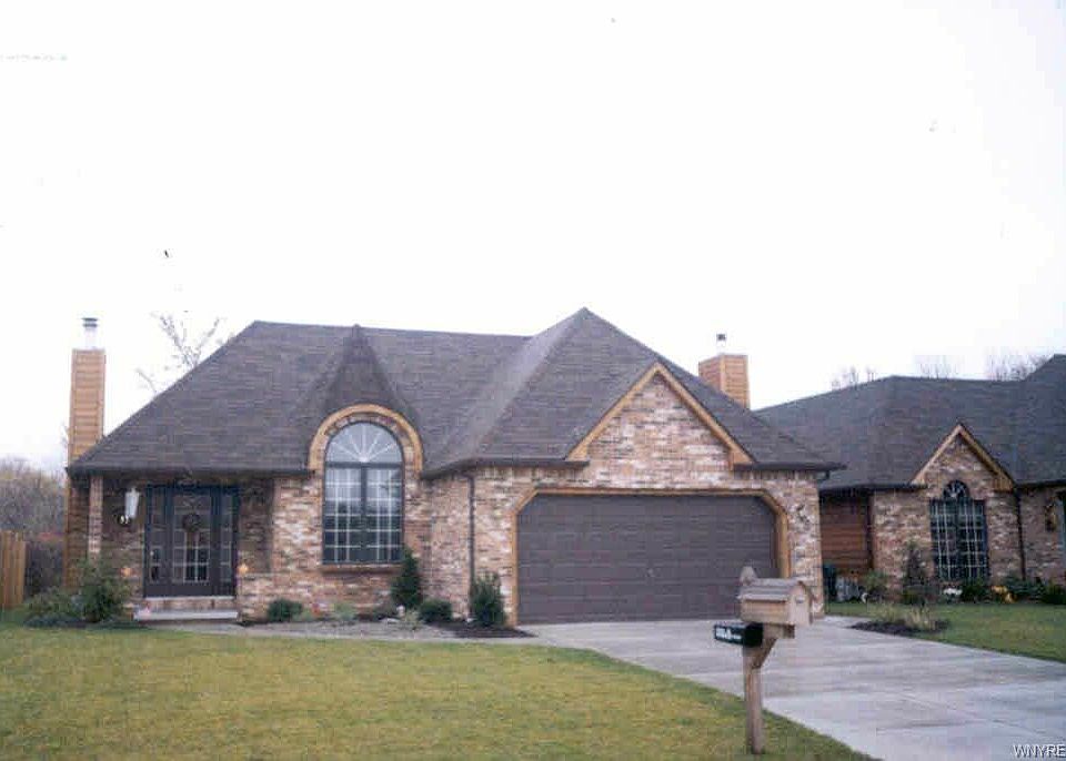 1st image of 55 Bradfield Dr