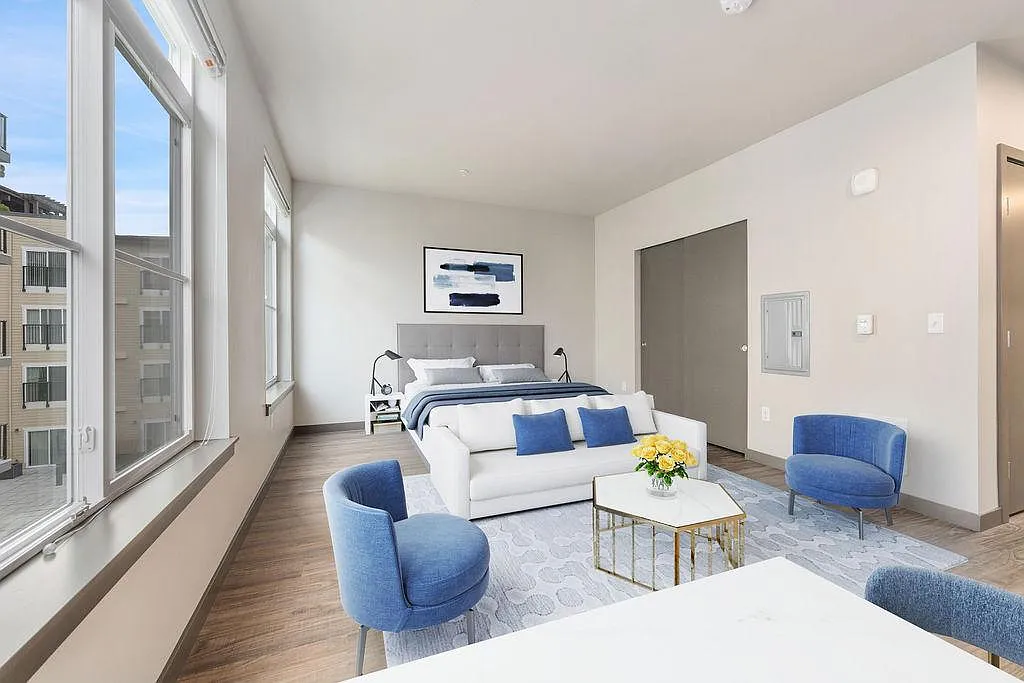 Edge Apartments — Photo 4