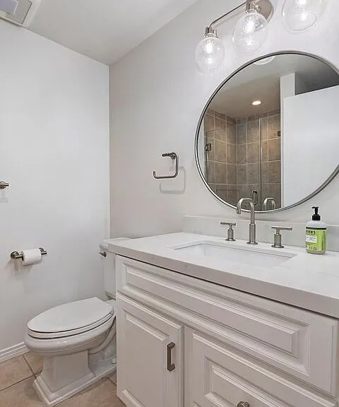 609 N Doheny Dr #D — Photo 7