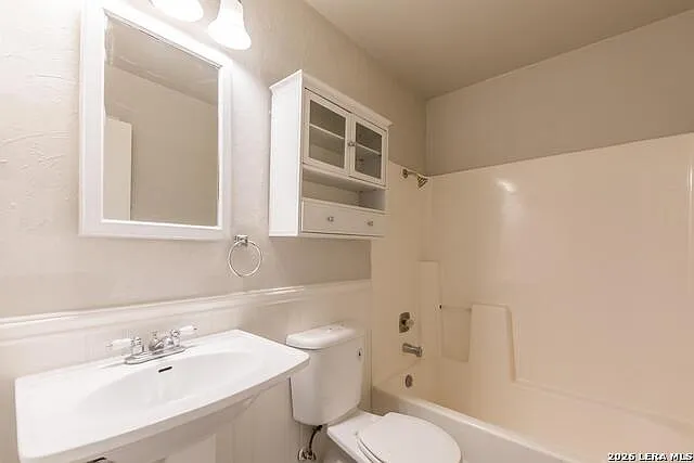 3518 Stoney Blf — Photo 11
