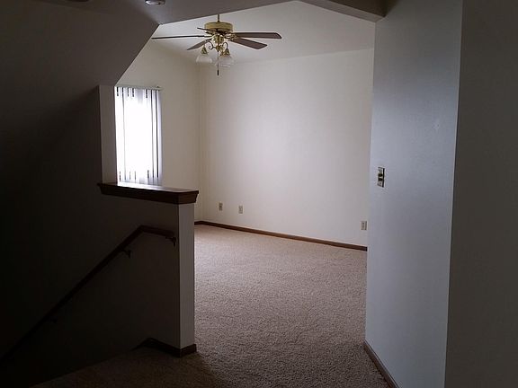 3rd image of 7034 N Lincolnshire Cir #7034