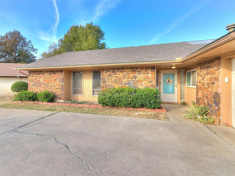 2nd image of 6909 Greenway Dr