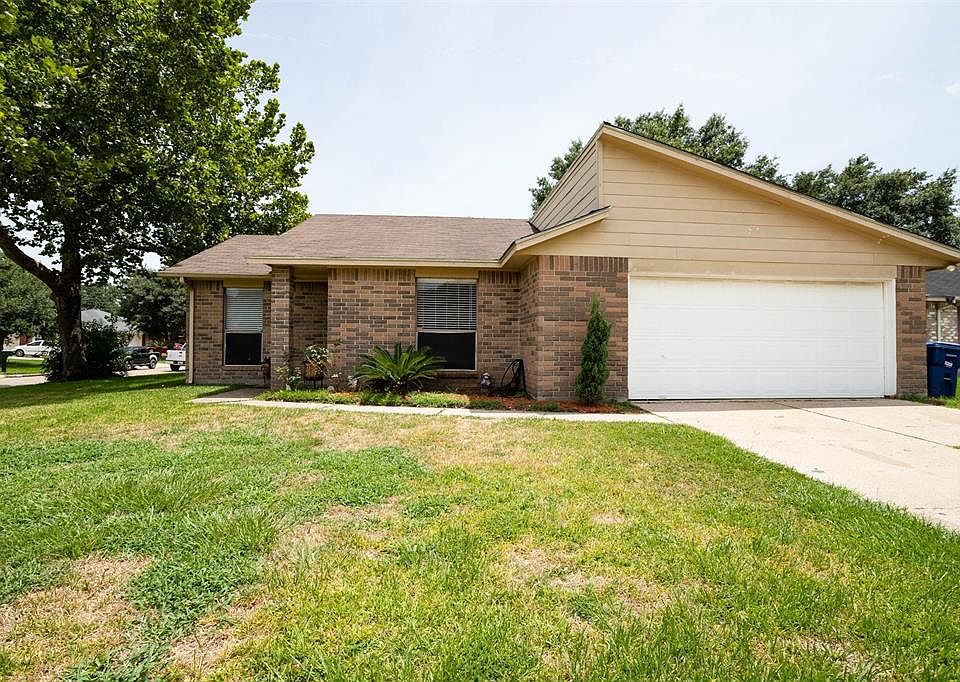 1st image of 18703 Clover Glen Ln
