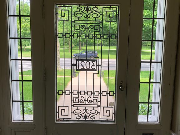 5th image of 3021 N Lake Dr