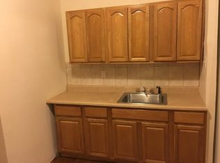 7316 70th St, Ridgewood, NY 11385