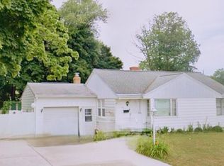 938 Michigan Blvd, Erie, PA 16505