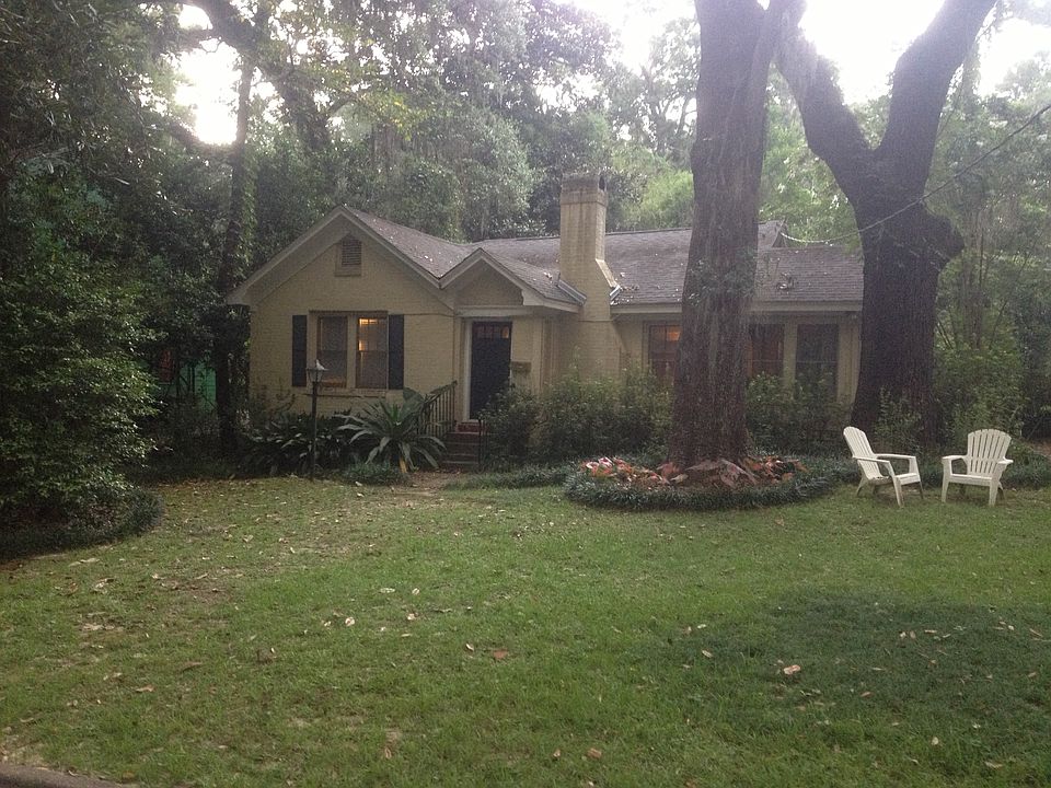 1st image of 530 Hart St