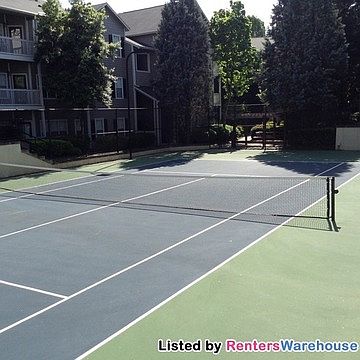 2nd image of 3019 Oak Park Cir NE