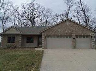 9908 123rd St, Davenport, IA 52804
