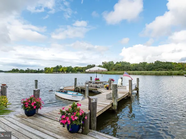 808 Thompson Creek Rd, Stevensville, MD 21666