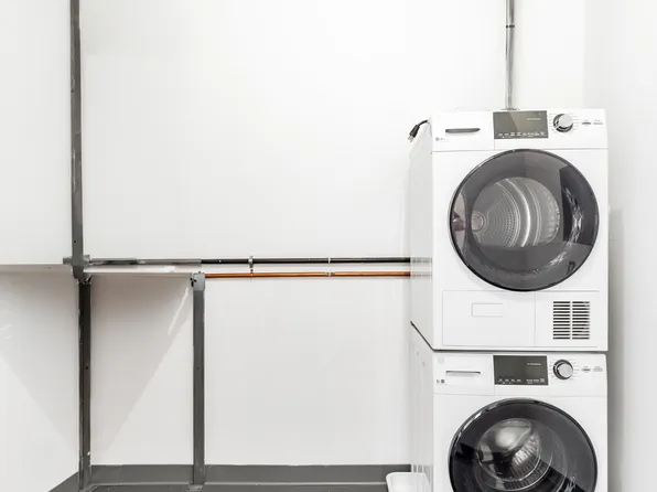 99 Gold Street image 6 of 13