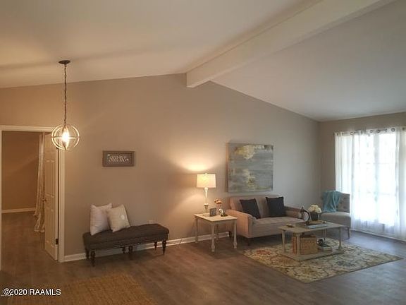 3rd image of 222 Marilyn Dr