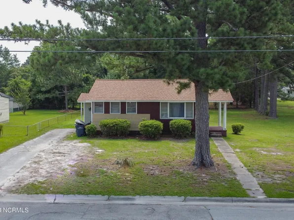 400 New River Drive, Jacksonville, NC 28540