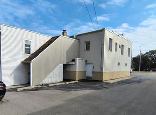 3452 Sheridan Rd, Zion, IL 60099