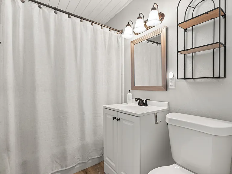 1005 Oakland Dr — Photo 13