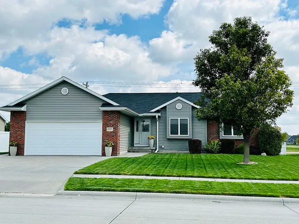 6707 Avenue M, Kearney, NE 68847