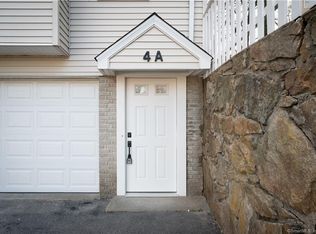 4 Hill Ct #A, Norwalk, CT 06850